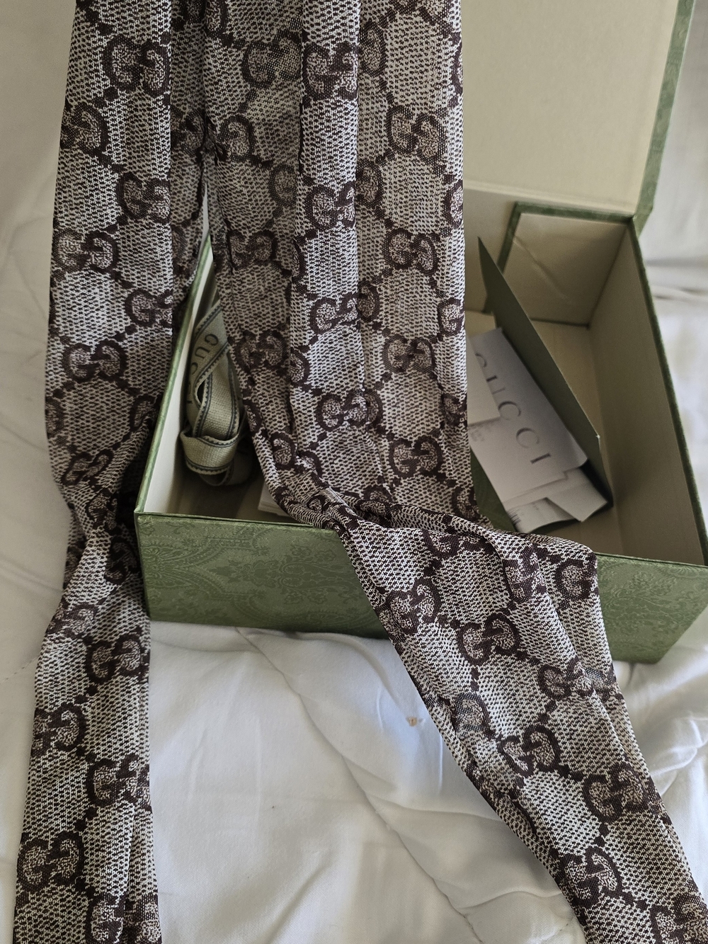 Authentic Gucci Monogram Tights in Brown and Cream - Picture 2 of 5